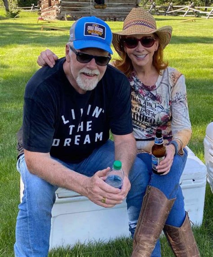 Unraveling the Life of Rex Linn's Wife: A Deep Dive